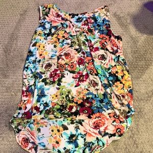 Sami & Jo floral top